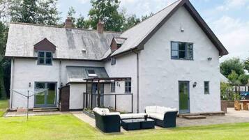 House | Exterior