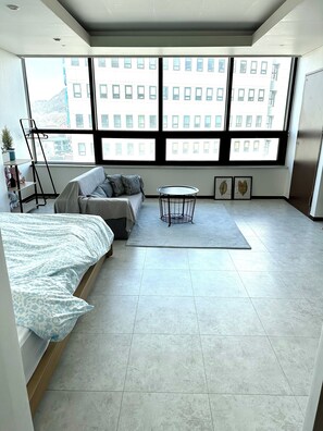 1 bedroom, iron/ironing board, WiFi - 1 min Anguk Station / Bukchon / Insadong / Gyeongbokgung / Seosunra-gil (Seoul)
