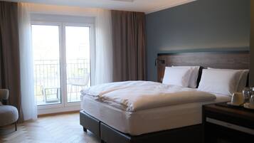 1 bedroom, in-room safe, blackout drapes, soundproofing