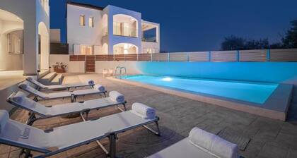 Coral Bleu Villa with Private Pool