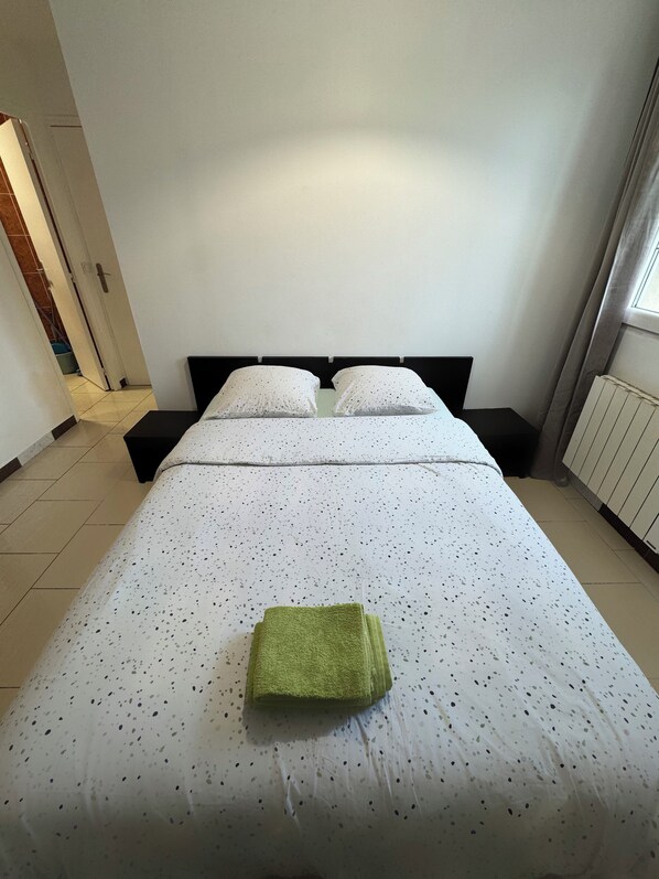 1 quarto, Wi-Fi, roupa de cama