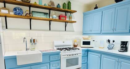 Cotton Bay Cottage @ Freights. Large sea facing garden. Family & Pet friendly