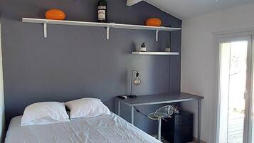 3 chambres, fer et planche Ă repasser, Wi-Fi, draps fournis