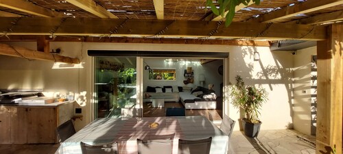 "La VILLA GRIMAUDE" : villa coup de coeur ! piscine, terrasse, cuisine d'été,...