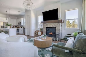 TV, fireplace
