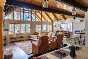 TV, fireplace, offices