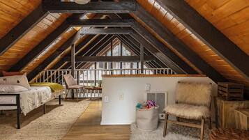 4 bedrooms, WiFi, bed sheets