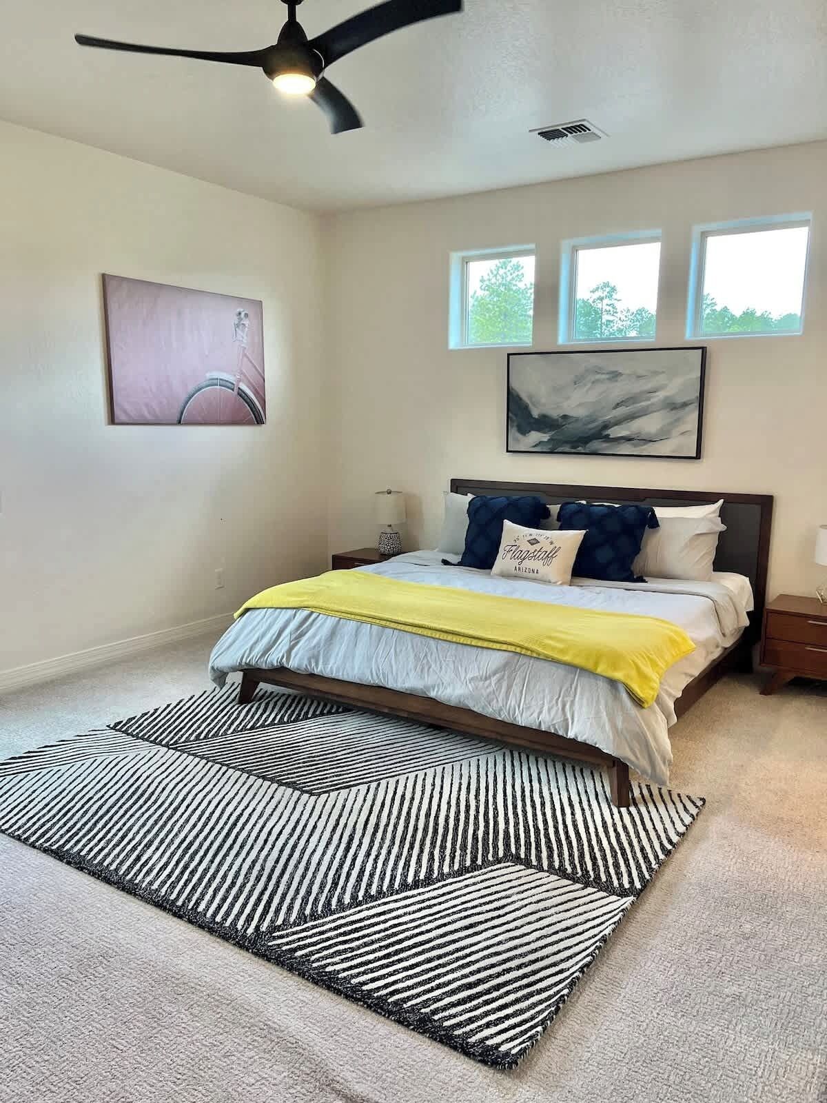 4 多间卧室、办公桌、旅行婴儿床、WiFi