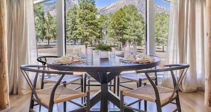 Spacious 2BR Flagstaff Mountain Retreat Haven