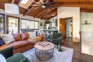 Fernseher, Kamin, Videospiele