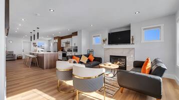 Älytelevisio, kirjoja