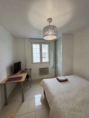 1 quarto, Wi-Fi, roupa de cama