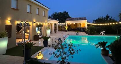 Exceptional T6 villa between Toulouse and Carcassonne, breathtaking Pyrenees view