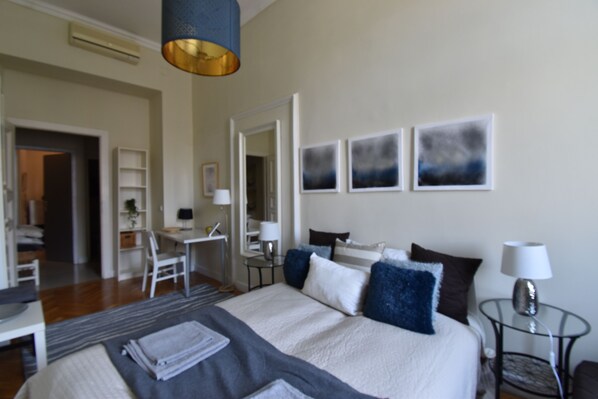 12 bedrooms, iron/ironing board, WiFi, bed sheets