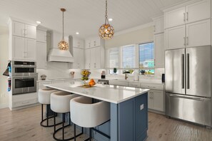 Fridge, microwave, oven, stovetop - Villa Capri · 2025 Luxury Build · Steps to Beach (Fort Myers Beach)