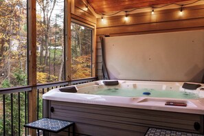 Interior - The Foxwood Cabin | Hot Tub, Screened Porch, Grill (Front Royal)