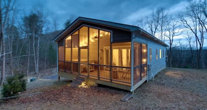 The Foxwood Cabin | Hot Tub, Screened Porch, Grill