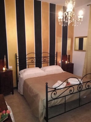 1 bedroom, iron/ironing board, travel crib, WiFi