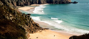 Sea Gem, a Coastal Haven in Historic Newlyn