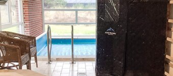 4 スター ホリデーホーム イン ブラヴァンド