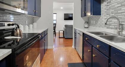Charming Bungalow Near Downtown Historic Savannah