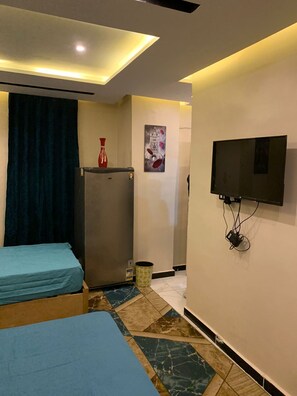 2 bedrooms, WiFi - Charming 2-bedroom studio in delightful 6th of October City with WiFi, AC (6th of October City)