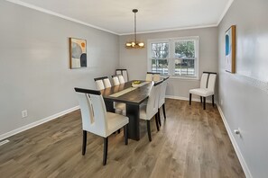 Dining - A Shore Thing by Wavecrest Beach Vacations! (North Myrtle Beach)