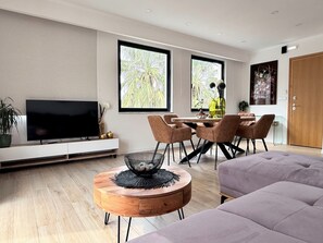 Living room - Solsalt 1min Walk to Beach 1min From Everything (Platanias)