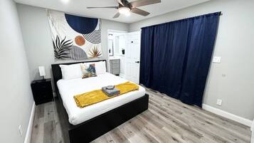 3 bedrooms, iron/ironing board, travel crib, free WiFi