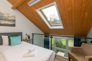 House | 2 bedrooms, bed sheets