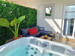 Terrace/patio - Luxe BnB with Private Jacuzzi + Breakfast included (Hvar)
