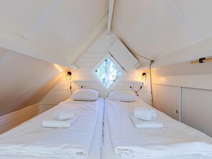 House | 1 bedroom, bed sheets