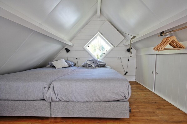 House | 1 bedroom, bed sheets