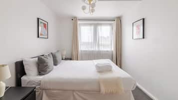 2 slaapkamers, een strijkplank/strijkijzer, wifi, beddengoed