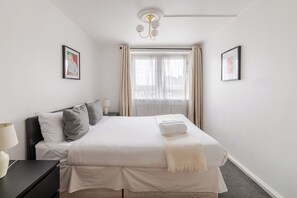 2 bedrooms, iron/ironing board, WiFi, bed sheets