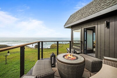SPECTACULAR OCEAN FRONT 5 BEDROOM HOME WITH ULTRA FAST WIFI