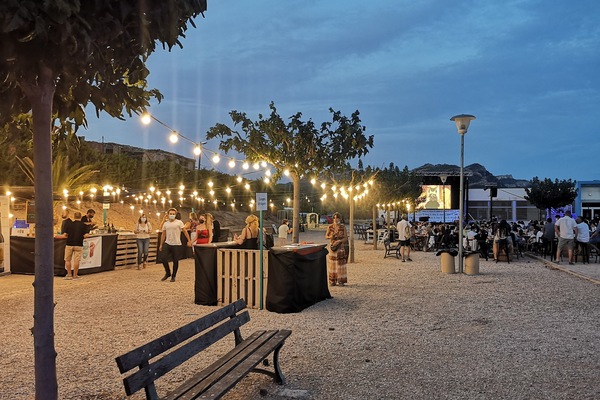 Servei de restauració a l'aire lliure
