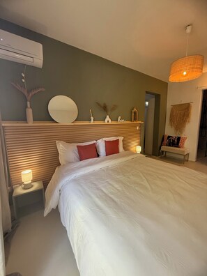 3 bedrooms, desk, iron/ironing board, WiFi
