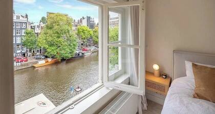 Elegant, Sophisticated and Unique Canal House