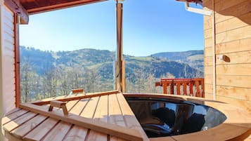 Bain à remous extérieur