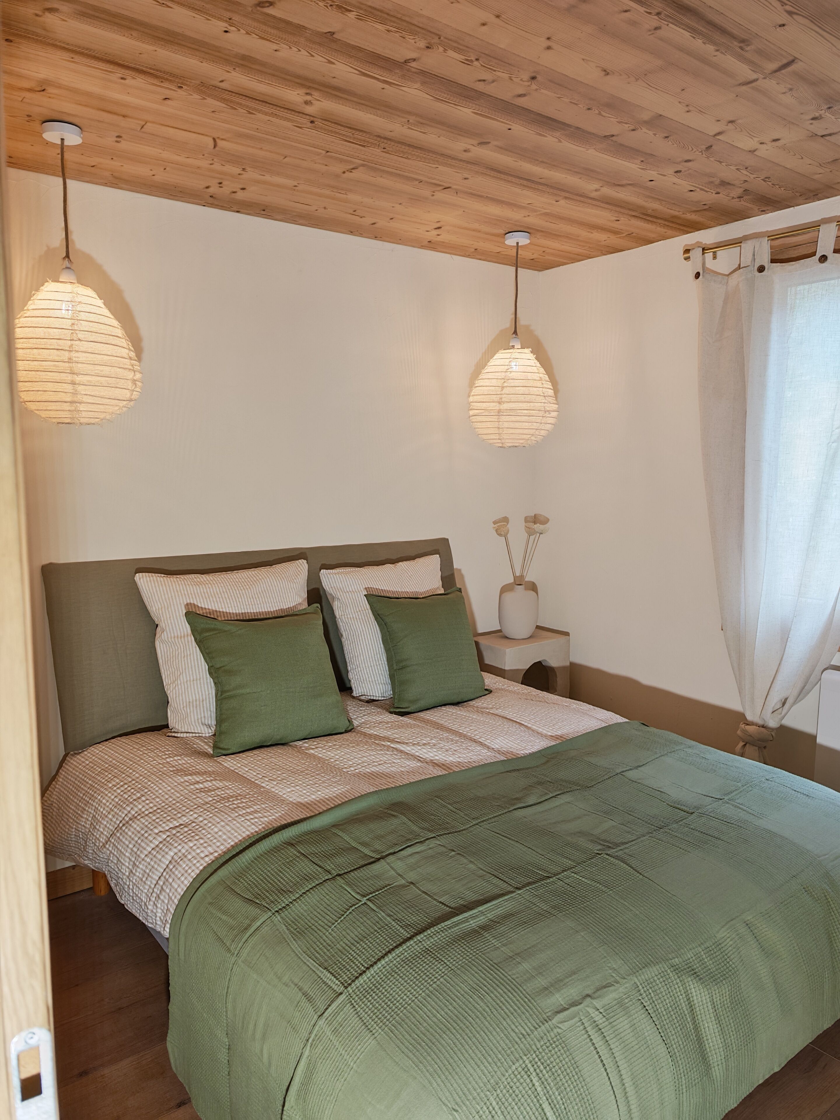 4 Schlafzimmer, Bügeleisen/Bügelbrett, WLAN, Bettwäsche