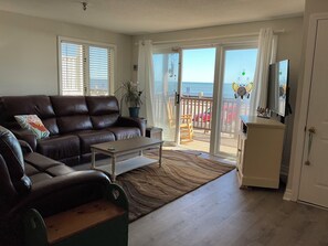 Smart TV, computer monitors - Luxury Oceanfront Condo - 2BR / 2BA + Office - June & July Month-Long Stays (Hampton)