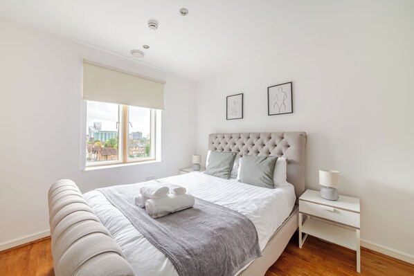 2 chambres, fer et planche Ă repasser, Wi-Fi, draps fournis