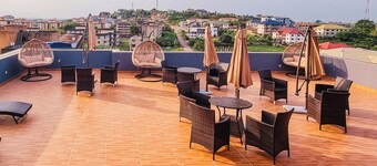 Platinum Lux 1- Bedroom Unit @ The O's Apartments