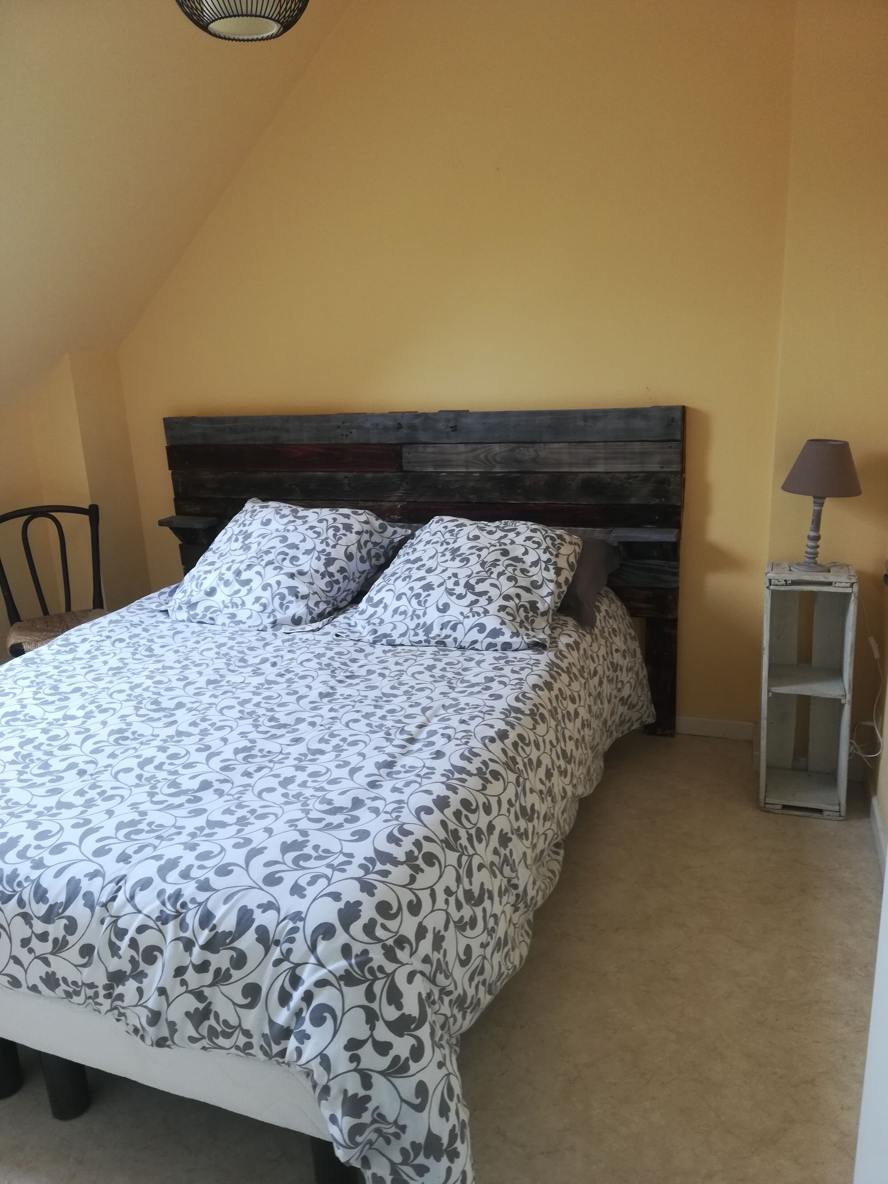 3 bedrooms, iron/ironing board, travel cot, WiFi