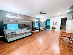 5 chambres, bureau, fer et planche à repasser, Wi-Fi gratuit