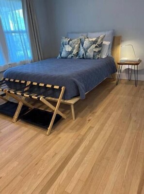 1 chambre, bureau, fer et planche à repasser, Wi-Fi gratuit