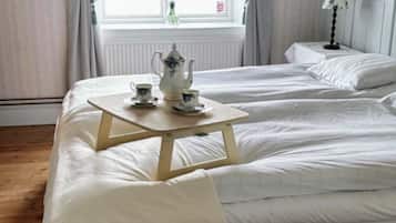 Honeymoon Double Room, 1 King Bed, Lake View | Travel crib, free WiFi, bed sheets
