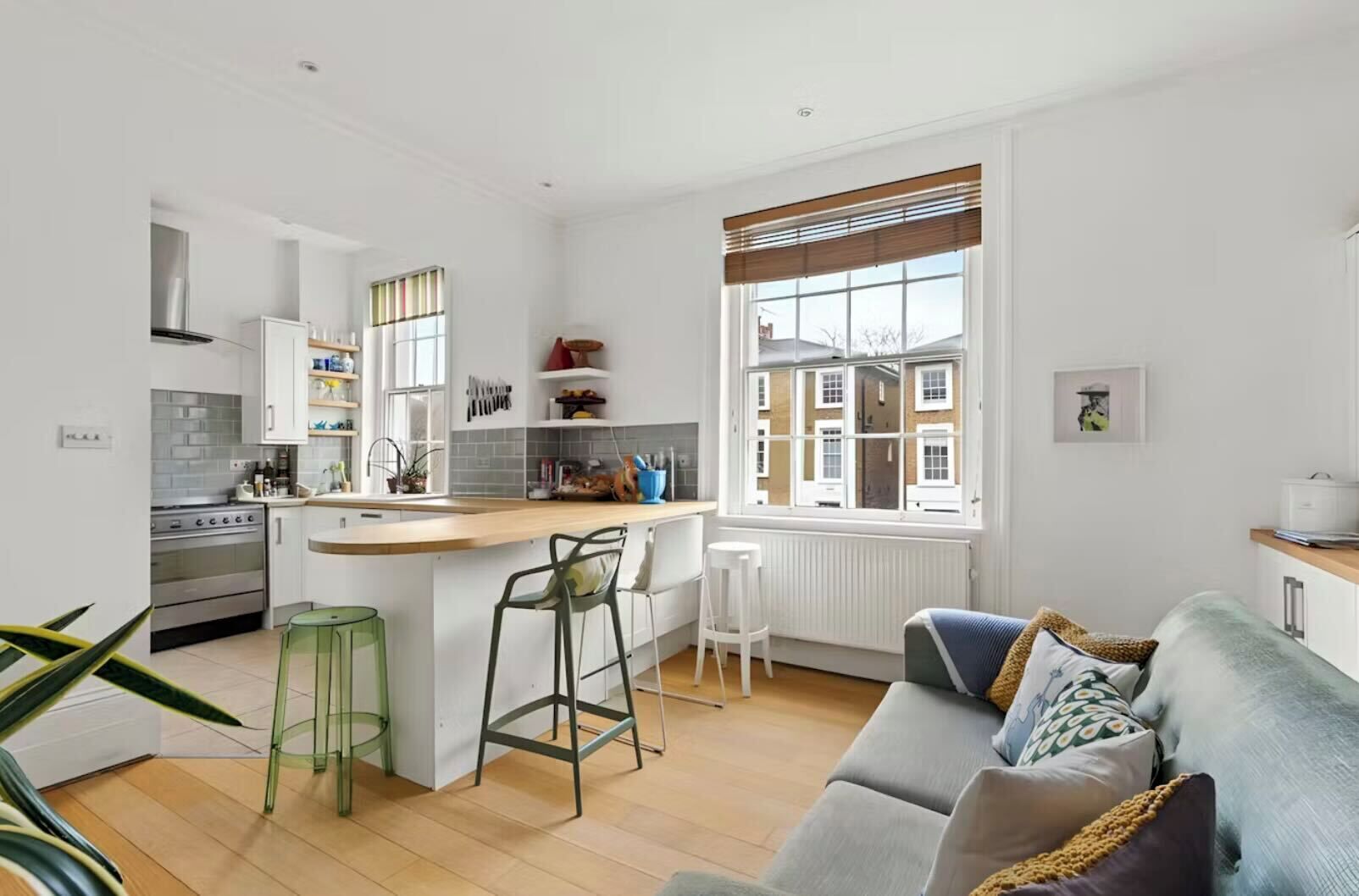 Smart-tv en een open haard