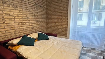 1 chambre, fer et planche Ă repasser, Wi-Fi, draps fournis